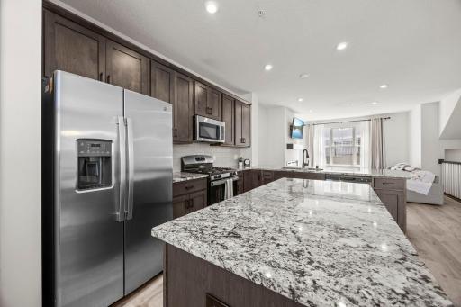 2230 Gateway Curve, Saint Paul, MN 55109