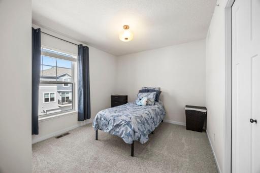 2230 Gateway Curve, Saint Paul, MN 55109