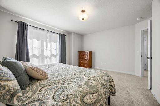 2230 Gateway Curve, Saint Paul, MN 55109