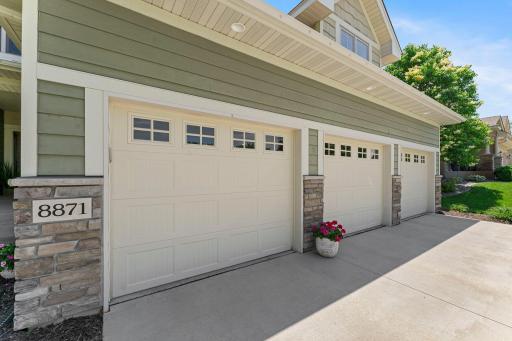 This gorgeous home is every golfer's dream!