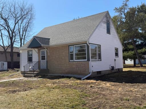 307 N Walnut Street, La Crescent, MN 55947