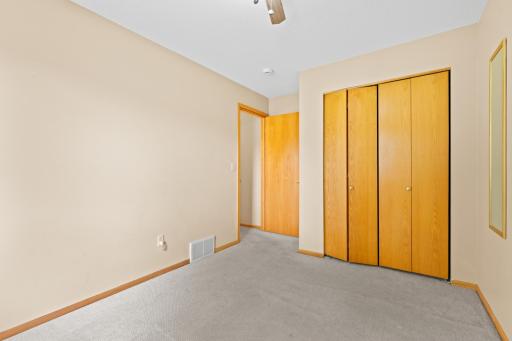 28 Elton Ridge Court NW, Rochester, MN 55901