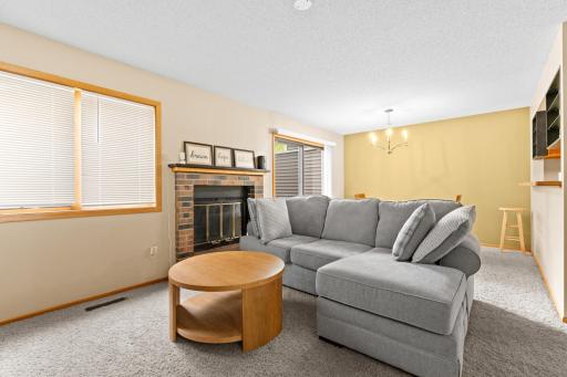 28 Elton Ridge Court NW, Rochester, MN 55901