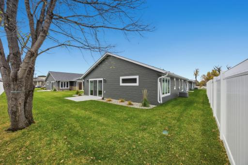 2332 30th Avenue S, Fargo, ND 58104