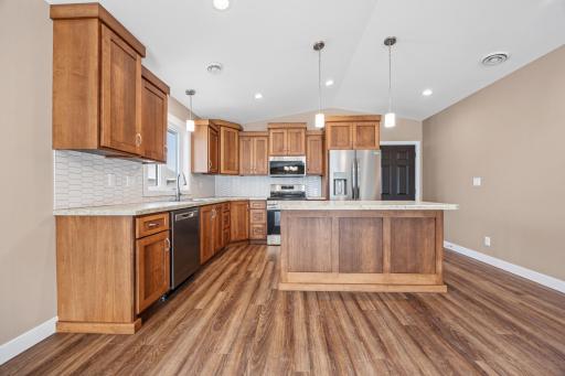 2332 30th Avenue S, Fargo, ND 58104