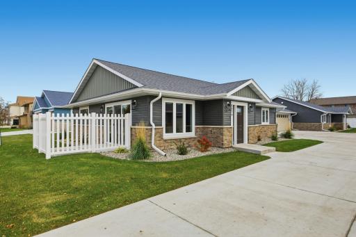 2330 30 Avenue S, Fargo, ND 58104
