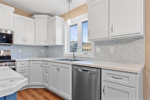 2330 30 Avenue S, Fargo, ND 58104