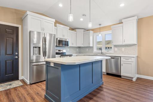 2330 30 Avenue S, Fargo, ND 58104
