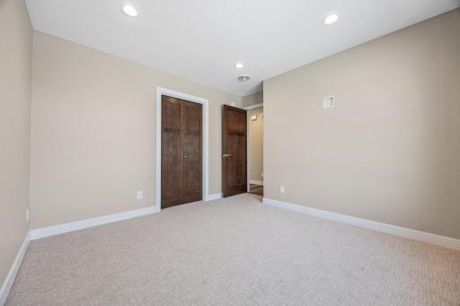 2338 30 Avenue S, Fargo, ND 58104