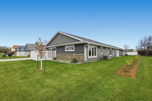2336 30th Avenue S, Fargo, ND 58104
