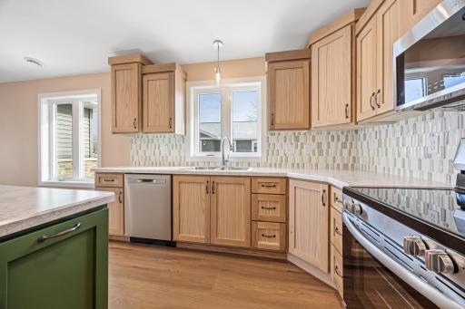 2336 30th Avenue S, Fargo, ND 58104