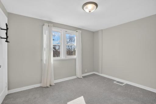 332 1st Avenue S, South Saint Paul, MN 55075