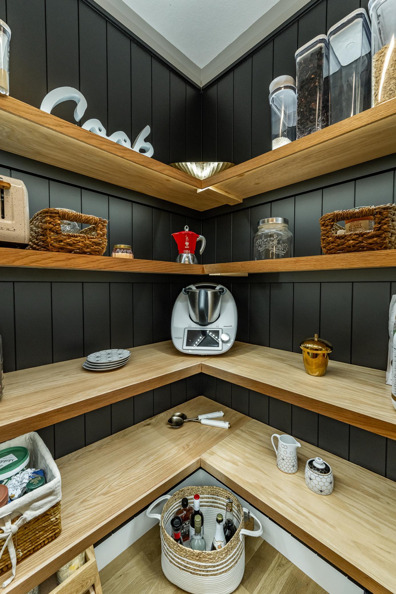 Pantry.jpg
