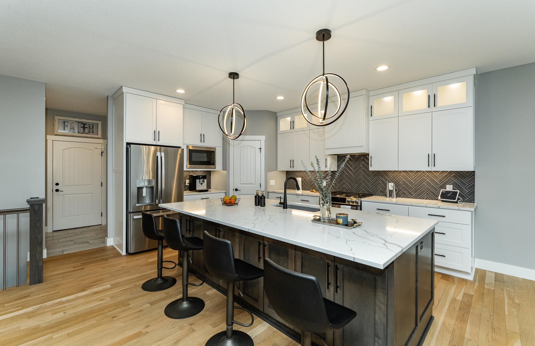 Kitchen with large center island.jpg