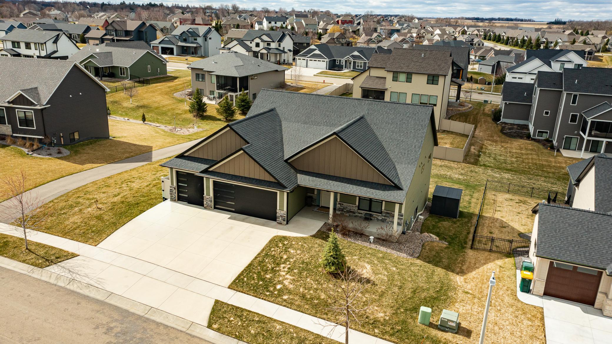 2108 Whitlee Ln SW.jpg