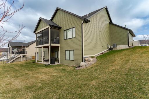 2108 Whitlee Lane SW, Rochester, MN 55902