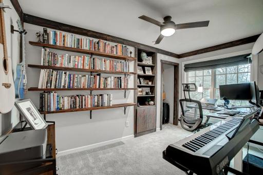121 Courtland Street, Excelsior, MN 55331