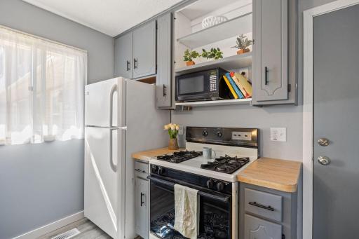 11332 Ibis Street NW, Coon Rapids, MN 55433