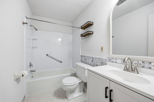 4860 Park Commons Drive, 211, Saint Louis Park, MN 55416