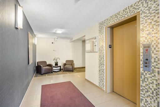 4860 Park Commons Drive, 211, Saint Louis Park, MN 55416
