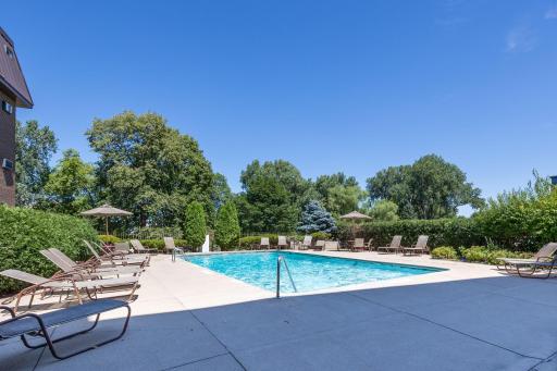 4860 Park Commons Drive, 211, Saint Louis Park, MN 55416