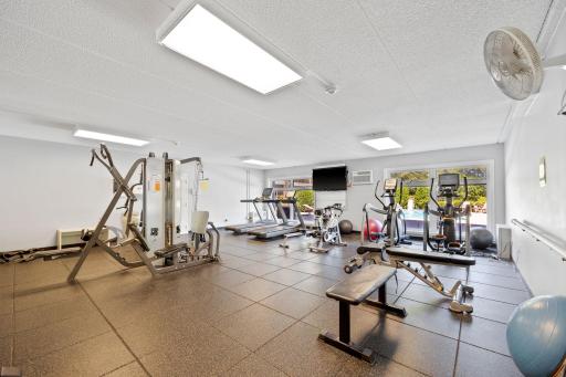 4860 Park Commons Drive, 211, Saint Louis Park, MN 55416
