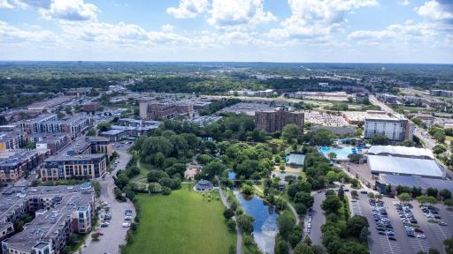 4860 Park Commons Drive, 211, Saint Louis Park, MN 55416