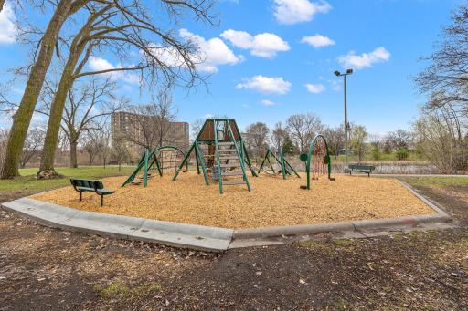 4860 Park Commons Drive, 211, Saint Louis Park, MN 55416