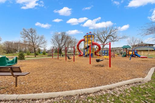 4860 Park Commons Drive, 211, Saint Louis Park, MN 55416