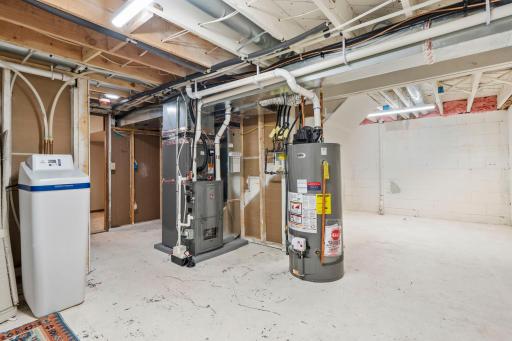 New mechnicals! Furnace, AC, Water Heater.