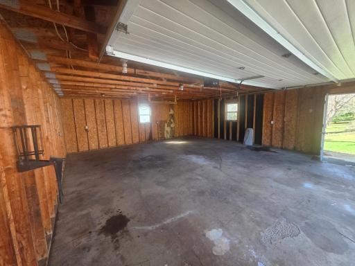 1617 Crystal Drive, Albert Lea, MN 56007