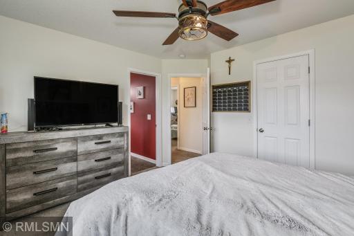 37621 Hawthorne Avenue, North Branch, MN 55056