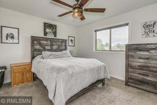 37621 Hawthorne Avenue, North Branch, MN 55056
