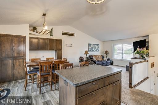 37621 Hawthorne Avenue, North Branch, MN 55056