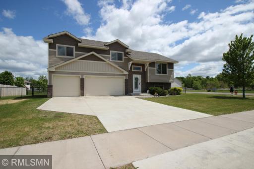 37621 Hawthorne Avenue, North Branch, MN 55056