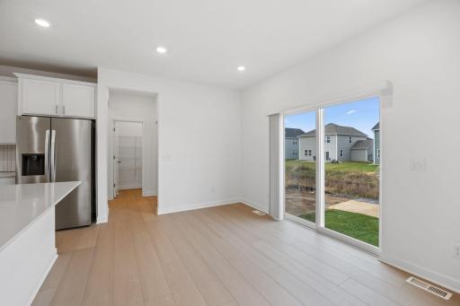 (Photo of an inventory home, actual homes finishes will vary)