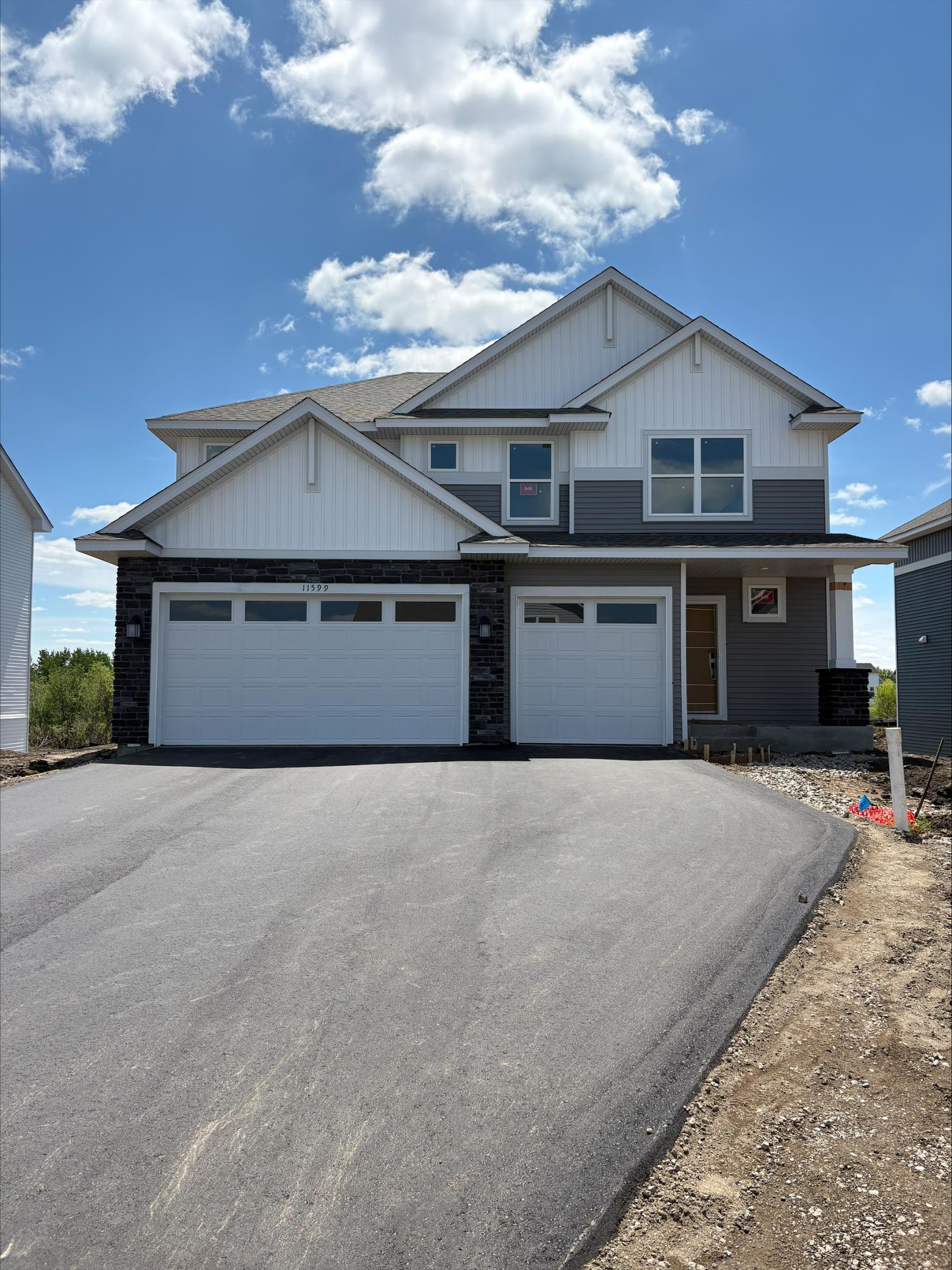 Welcome to 11599 72nd St NE!