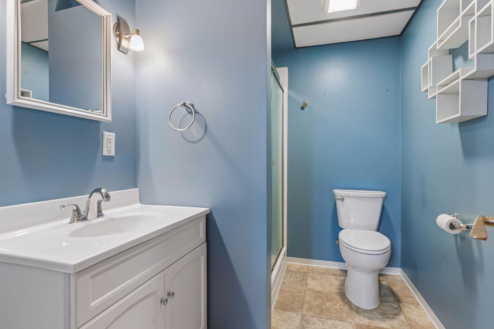 Lower Level 3/4 Bath