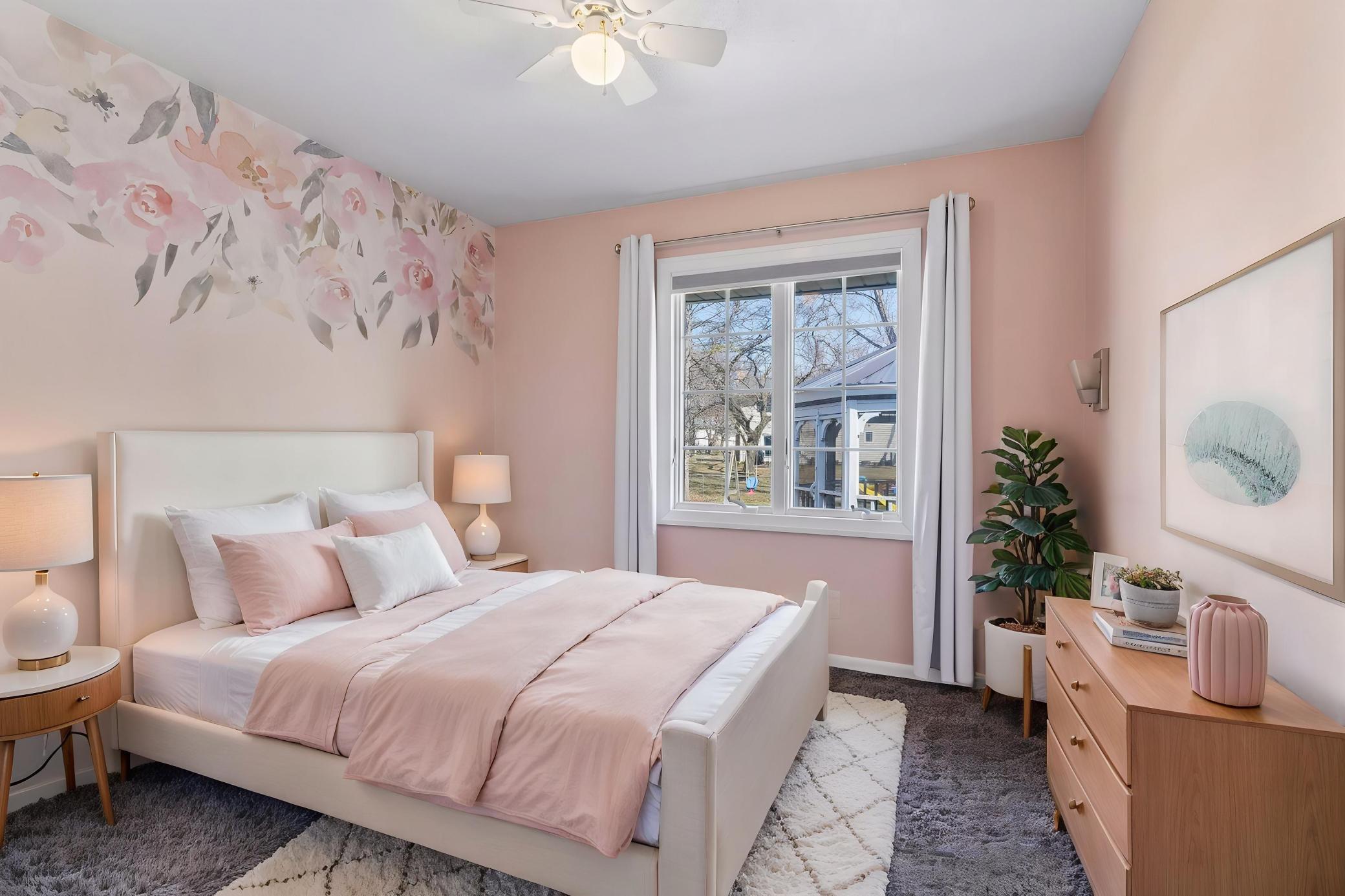 Bedroom (Virtually Staged)