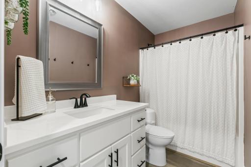 Full Guest Bathroom