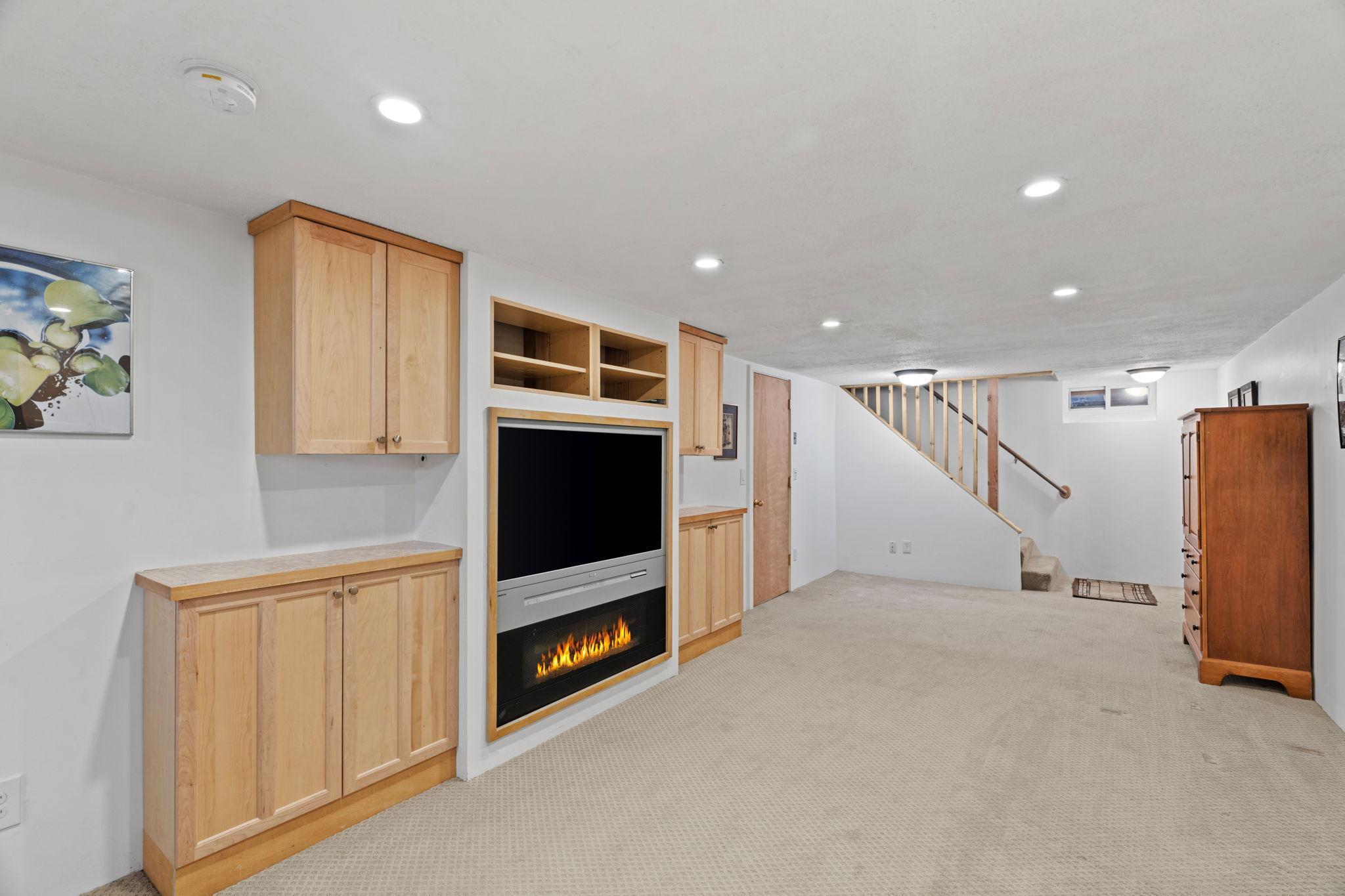 39-web-or-mls-950 Blackoaks Ln-39.jpg