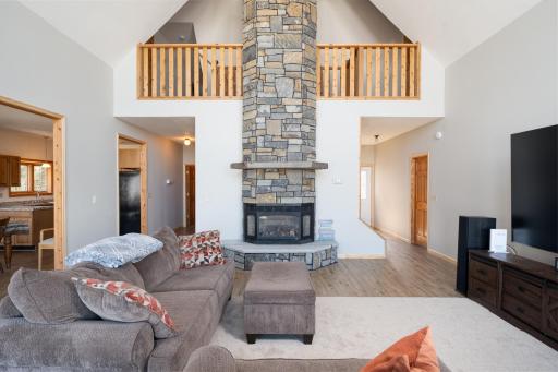 10804 W Splithand Road, Grand Rapids, MN 55744