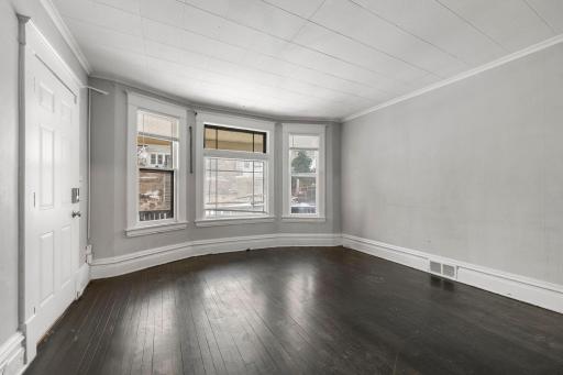 680 Lawson Avenue E, Saint Paul, MN 55106