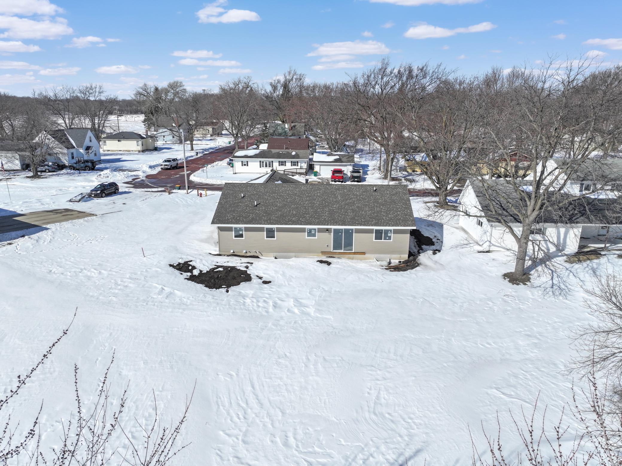 122 2nd St. E - Large Backyard