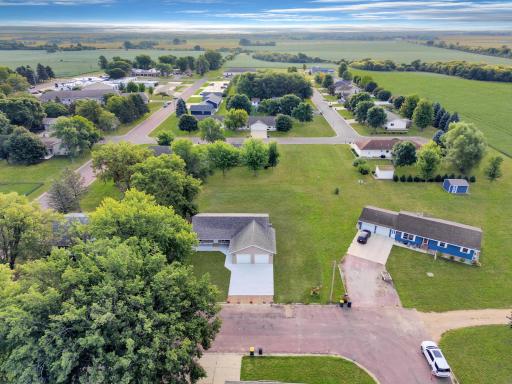 122 2nd Street E, Tracy, MN 56175