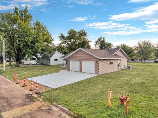122 2nd Street E, Tracy, MN 56175