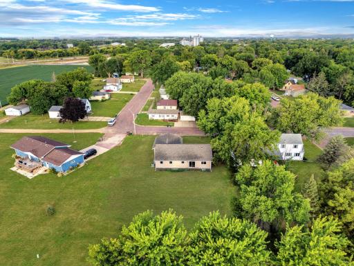 122 2nd Street E, Tracy, MN 56175