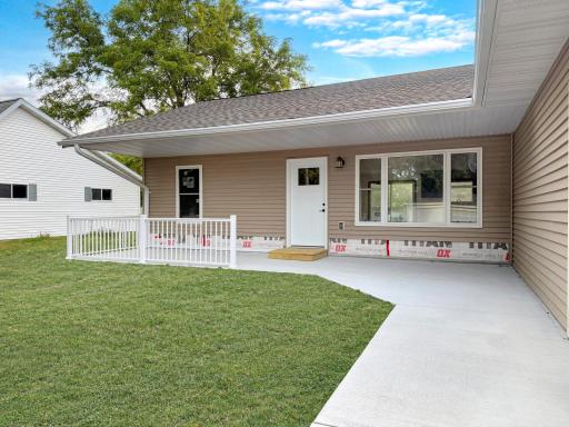 122 2nd Street E, Tracy, MN 56175