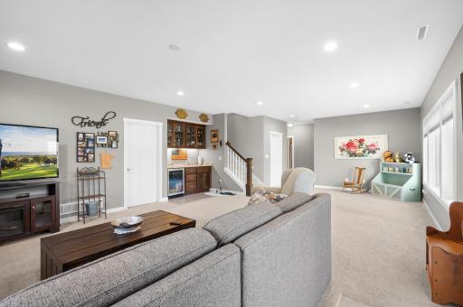 2484 Woodstone Lane SW, Rochester, MN 55902