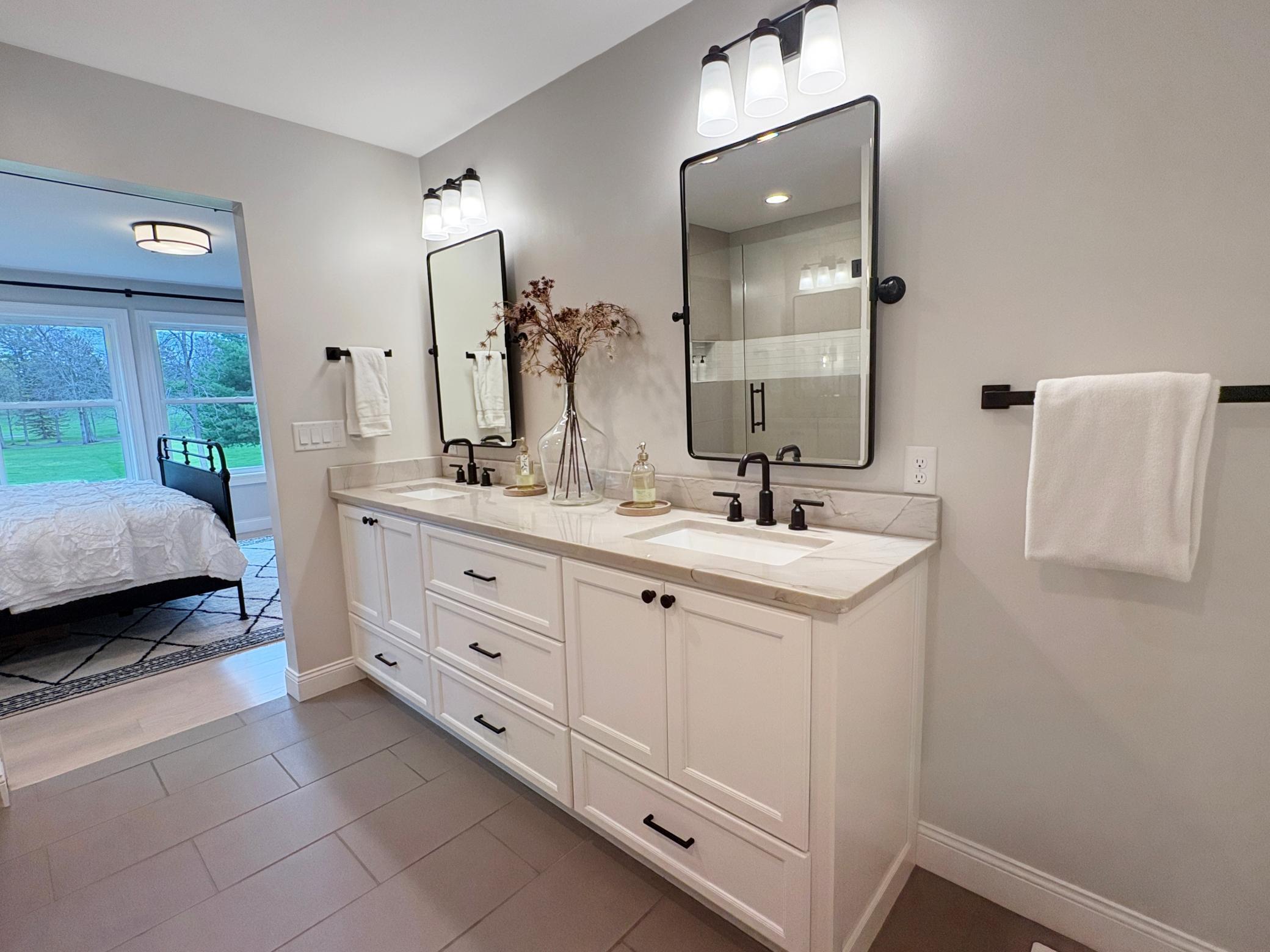 Owners Suite Full Bath